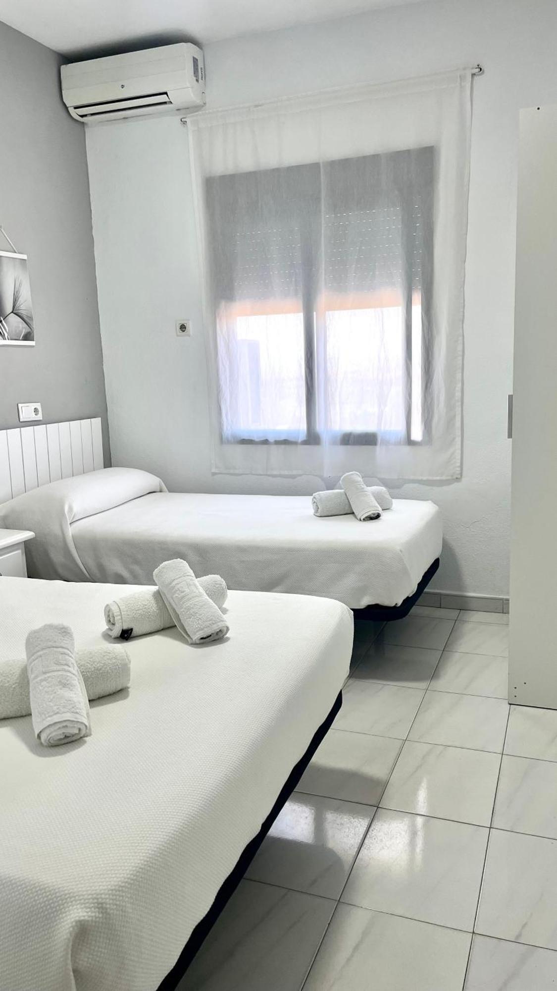Hostal Carlos III Aldea Quintana Exterior foto